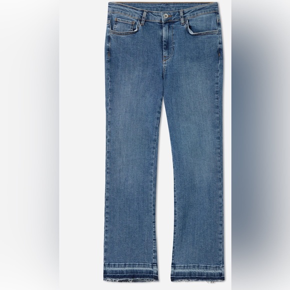 Calezdonia - Cropped Flare Jeans, light blue denim Size XS. Got them in Milan. - Picture 2 of 4